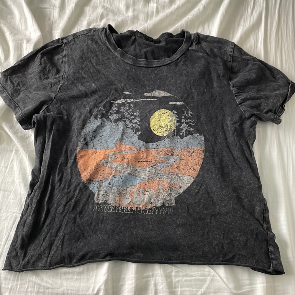 Black graphic tee